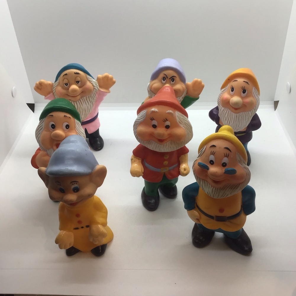 Vtg 90s Colorful Snow White and the Seven Dwarfs Figure Set for Kids Toys Rubber